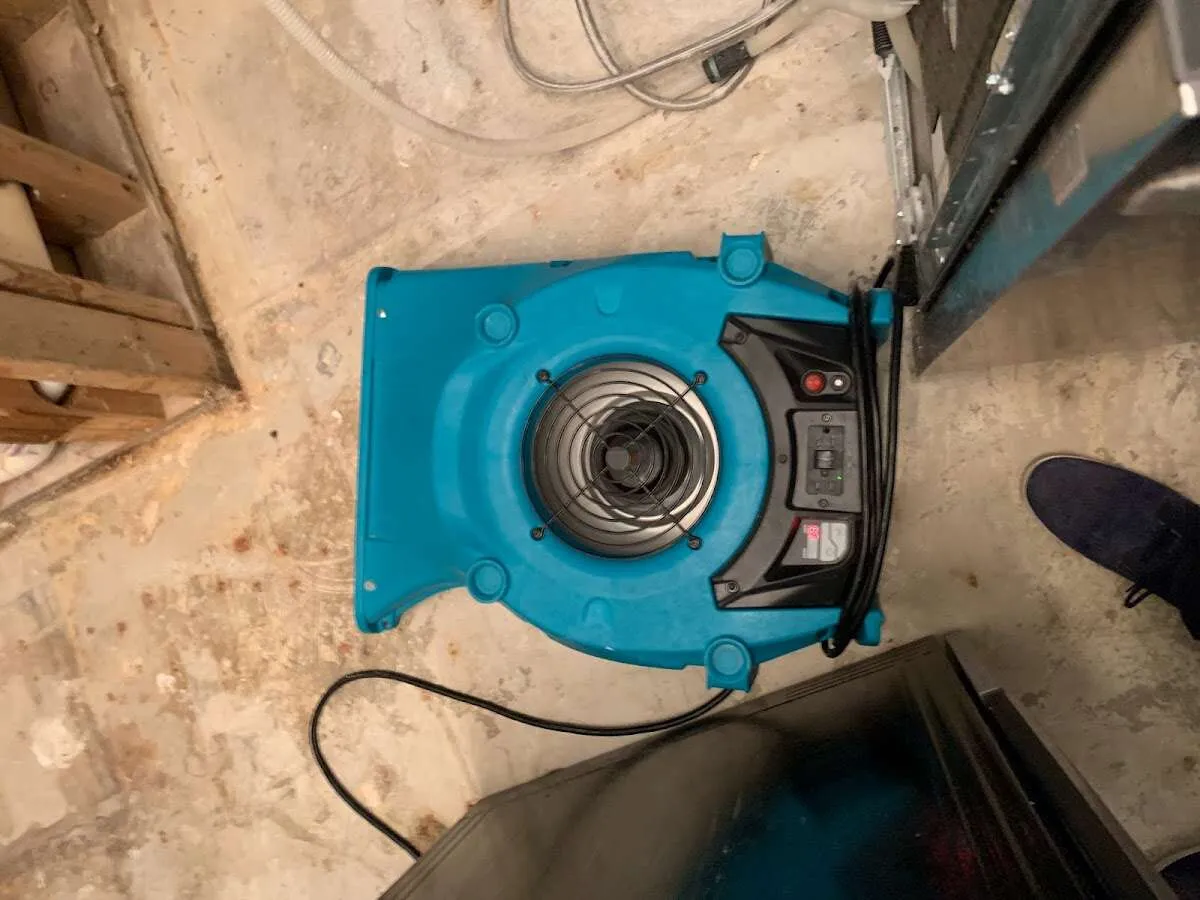 Air mover drying equipment for Fire & Smoke Damage Restoration in Mammoth Lakes